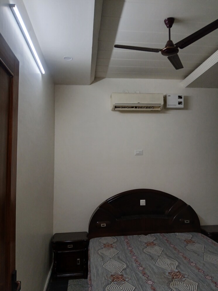 undefined, sector 9 2 Bedroom 170 Sq.Yd. Builder Floor In Sector 9 Hisar 9638924