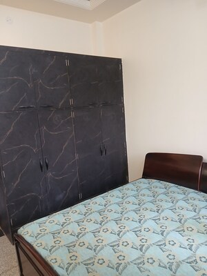 Furnished Amenities in 2 BHK Builder Floor at Sector 9 – for Rent