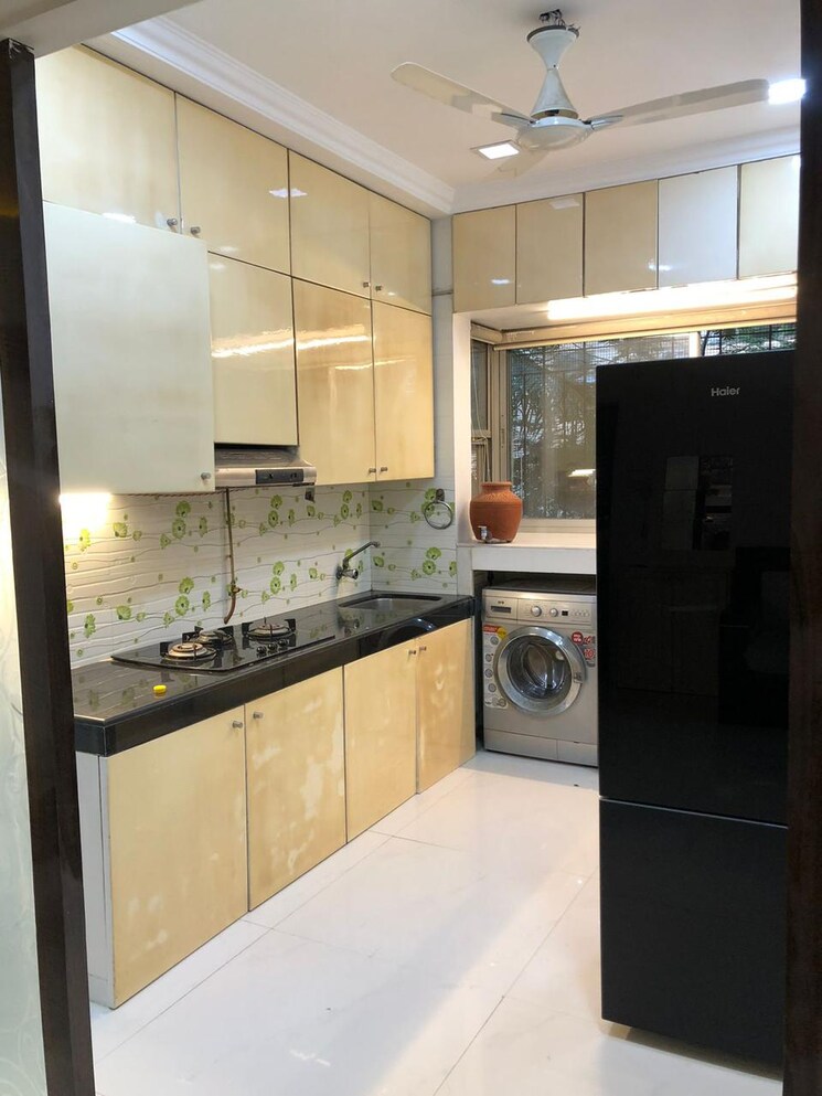 Kitchen, andheri west 1 Bedroom 600 Sq.Ft. Apartment In Andheri West Mumbai 9638922