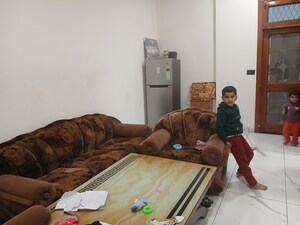 Living Room in 2 BHK Builder Floor at Sector 9 – for Rent