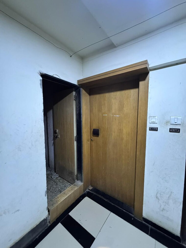 Room, andheri west 3 Bedroom 1100 Sq.Ft. Apartment In Andheri West Mumbai 9638934