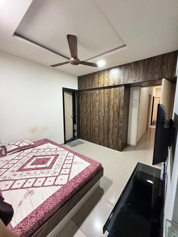 Bedroom in 3 BHK Apartment at Andheri West – for Rent