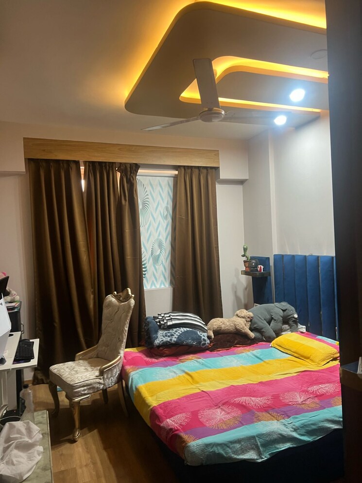 Bedroom, paras-dews 3 Bedroom 1760 Sq.Ft. Apartment In Panwala Khusropur Gurgaon 9638938
