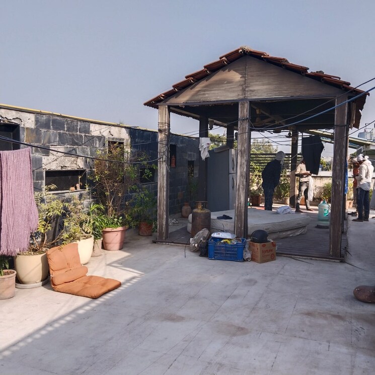 Terrace, panchsheel enclave 3 Bedroom 2000 Sq.Ft. Builder Floor In Panchsheel Enclave Delhi 9638945