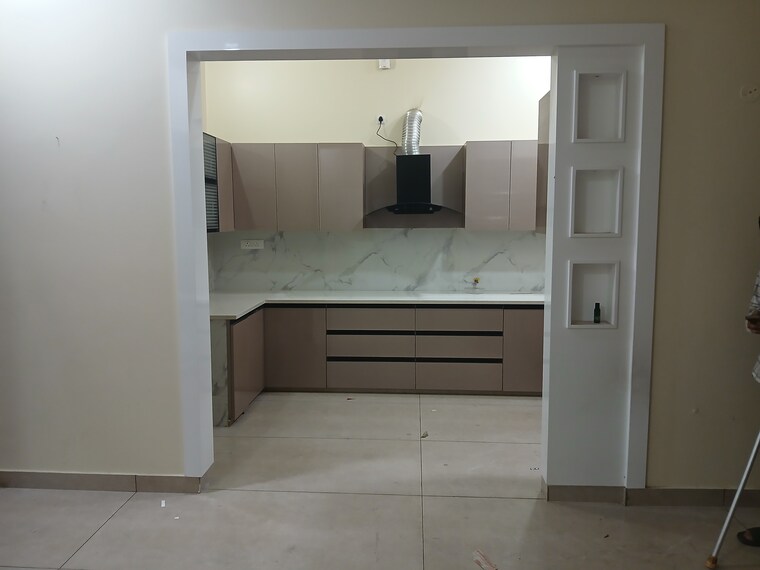 Room, sector 9 2.5 Bedroom 250 Sq.Yd. Builder Floor In Sector 9 Hisar 9638952