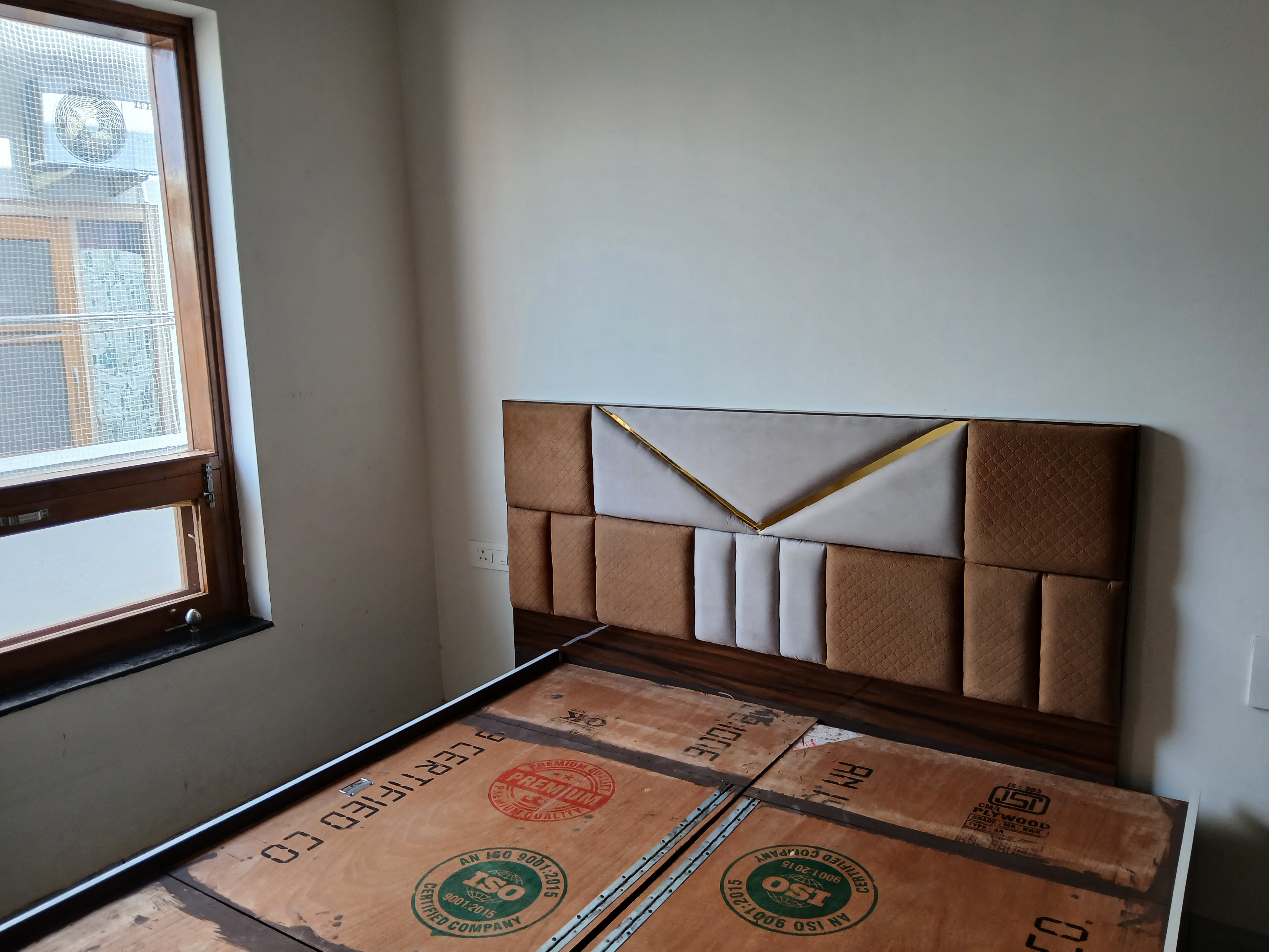 2 BHK + Pooja Room Builder Floor For Rent in Sector 9