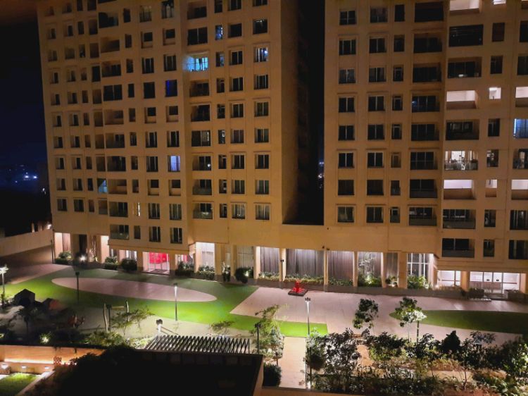 2 BHK Apartment For Rent in Rustomjee Azziano Wing K