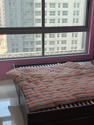 Bedroom in 2 BHK Apartment at Kalpataru Immensa, Kolshet Road – for Rent