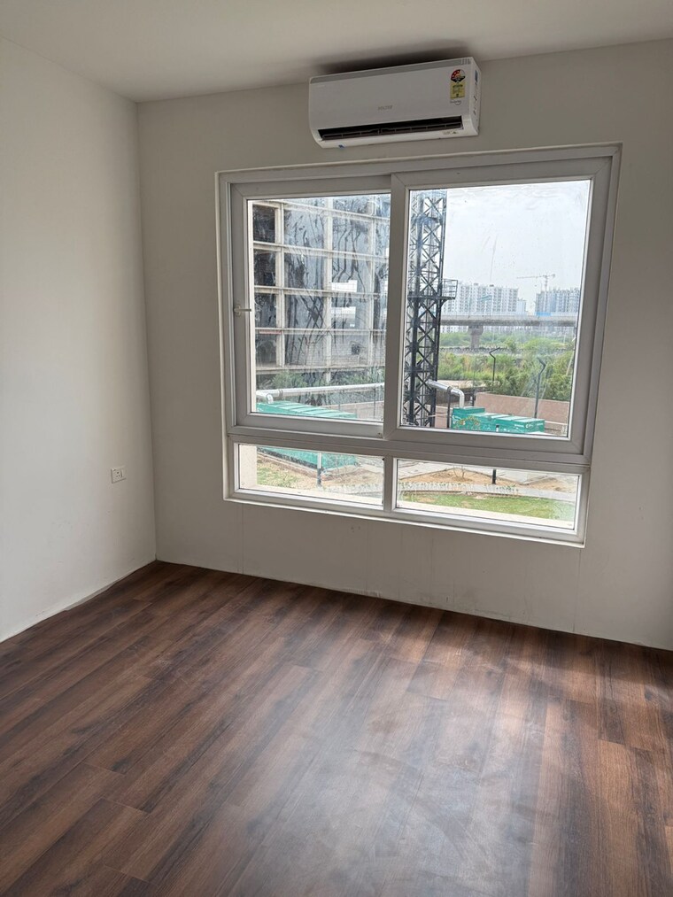 Room, hero-homes-gurgaon 2 Bedroom 1099 Sq.Ft. Apartment In Sector 104 Gurgaon 9638974