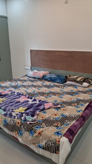 Bedroom in 2 BHK Apartment at Rajapushpa Provincia, Narsingi – for Rent