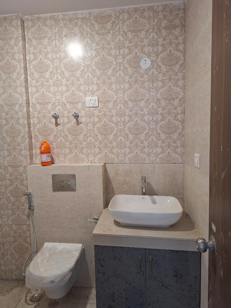 Bathroom, ats-tourmaline 3.5 Bedroom 2585 Sq.Ft. Apartment In Sector 109 Gurgaon 9638986