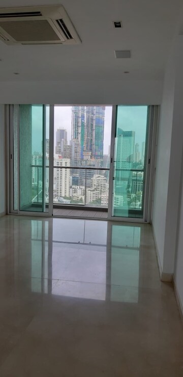 Bedroom in 4 BHK Apartment at Bayview Terraces, Prabhadevi – for Rent