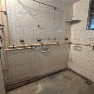 Bathroom in 1 BHK Apartment at Dombivli East – for Rent
