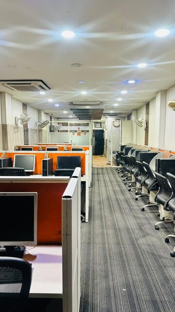  Office Space For Rent in Janakpuri