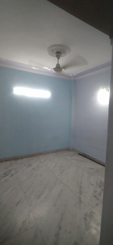 2 BHK Builder Floor For Rent in Khirki Extension