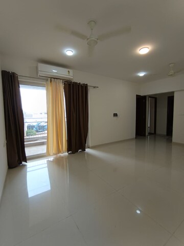 Room in 2 BHK Apartment at Shapoorji Pallonji Joyville Gurgaon, Sector 102a – for Rent