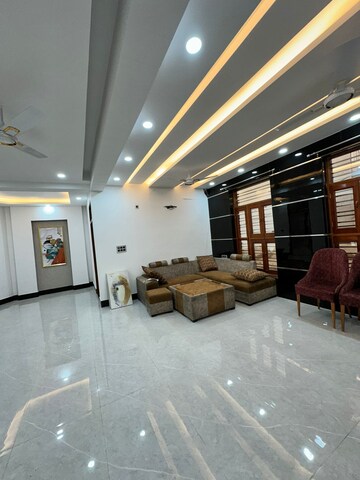 Living Room in 3 BHK Builder Floor at Ansal Plaza Sector-23, Sector 23 – for Rent