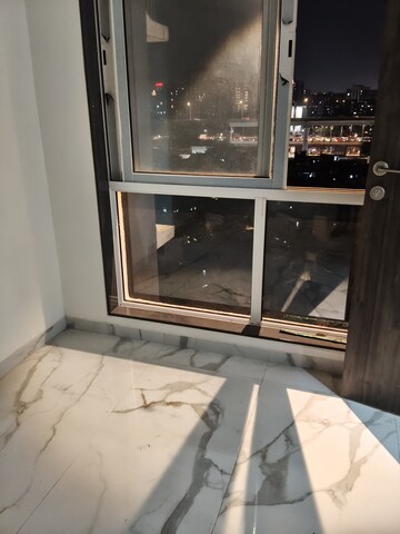 Furnished Amenities in 1 BHK Apartment at Prabhat Residency Santacruz, Santacruz East – for Sale