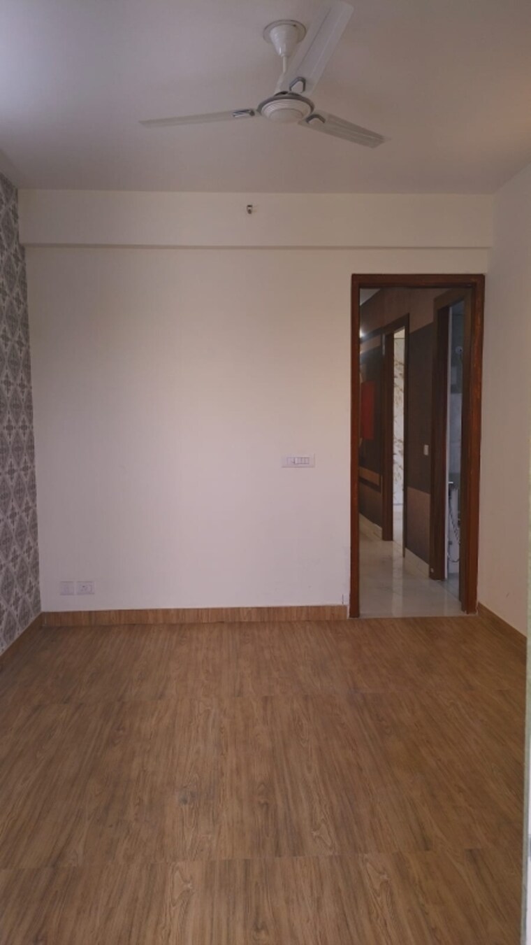 Room, gaur-city-7th-avenue 2 Bedroom 623 Sq.Ft. Apartment In Sector 4 Greater Noida Greater Noida 9639038