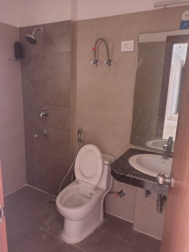 Bathroom, gaur-city-7th-avenue 2 Bedroom 623 Sq.Ft. Apartment In Sector 4 Greater Noida Greater Noida 9639038