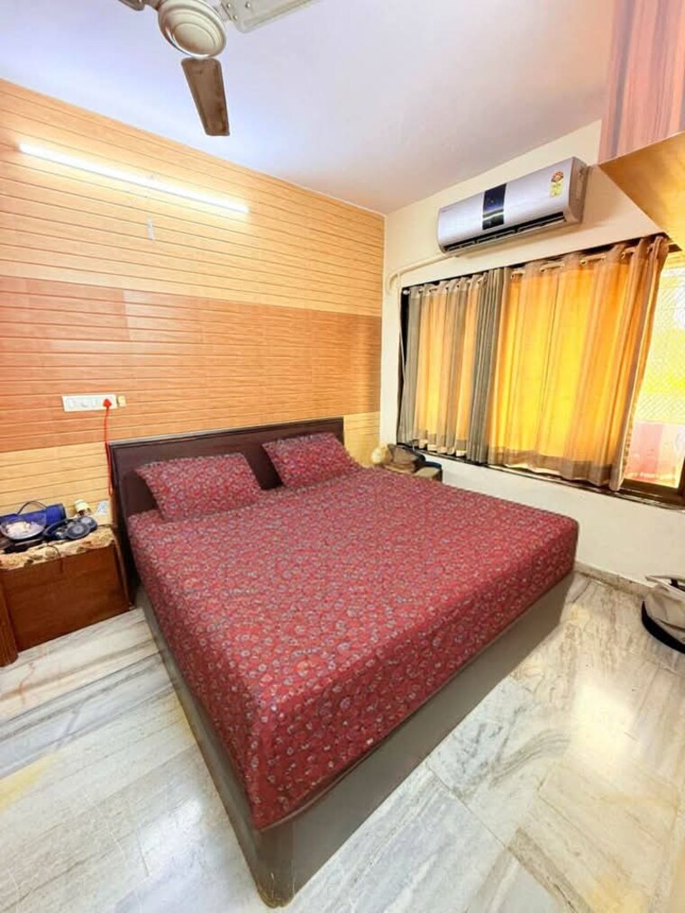 Bedroom, silver-castle-andheri-east 2 Bedroom 800 Sq.Ft. Apartment In Andheri East Mumbai 9639058
