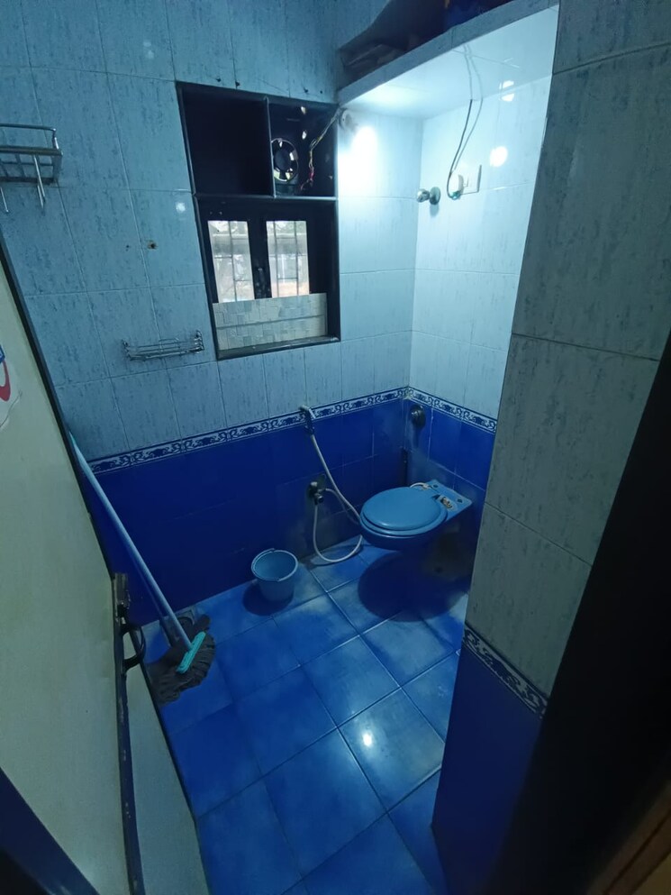 Bathroom, leela-sagar-apartments 1 Bedroom 490 Sq.Ft. Apartment In Andheri West Mumbai 9639086