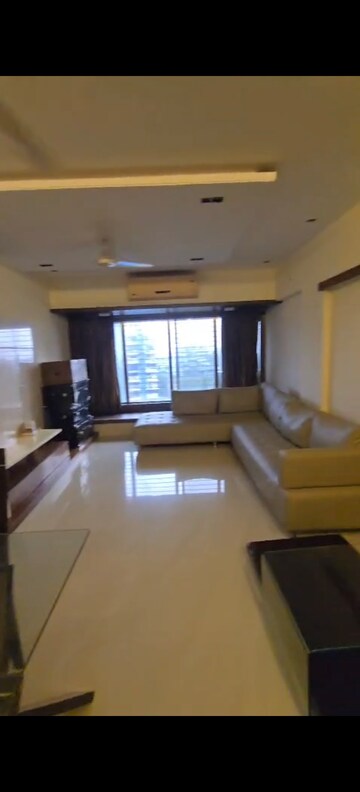 2 BHK Apartment For Rent in Juhu Versova Link Road