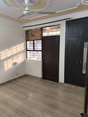 Room in 1 BHK Apartment at Sector 14 Dwarka – for Sale