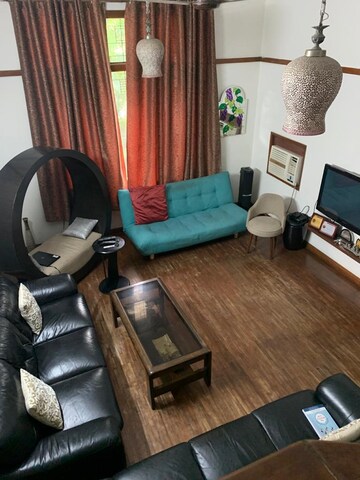 Living Room in 4 BHK Villa at RWA Residential Society Sector 46, Sector 46 – for Rent