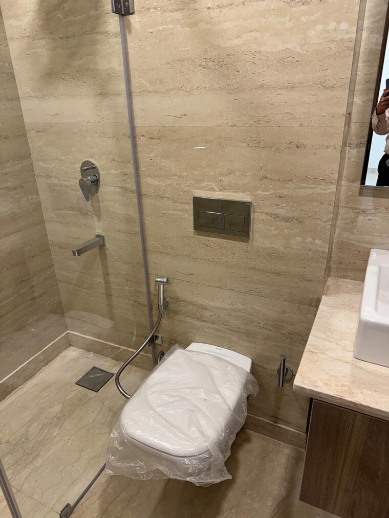 Bathroom, ambience-creacions 3 Bedroom 3090 Sq.Ft. Apartment In Sector 22 Gurgaon 9639111