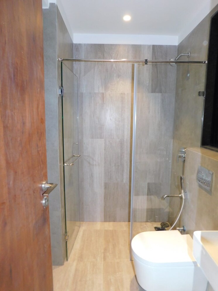 Bathroom, adani-ten-bkc 2 Bedroom 800 Sq.Ft. Apartment In Bandra East Mumbai 9639150