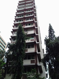 3 BHK + Servant Room Apartment For Sale in Off Hill Road