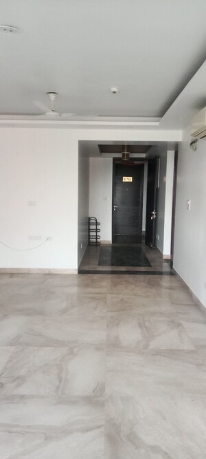 Room in 4 BHK Apartment at C Scheme – for Rent