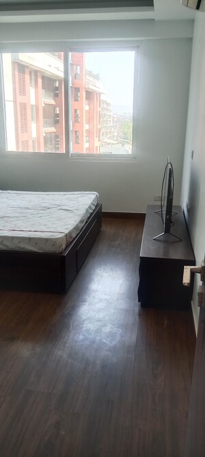 Room in 4 BHK Apartment at C Scheme – for Rent