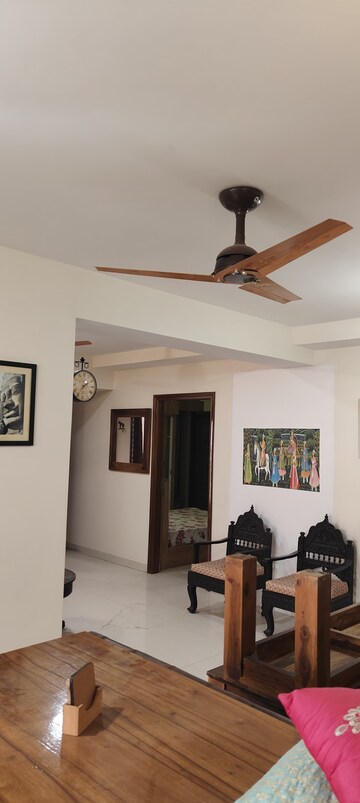 Room in 3 BHK Apartment at Siddharth Nagar – for Rent