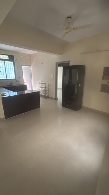 Room in 2 BHK Apartment at Ahad Silver Heights, Somasundarapalya – for Rent