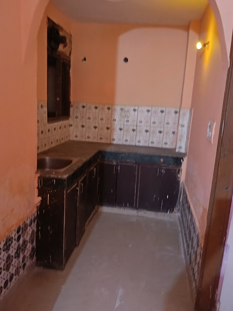 Kitchen, ignou road 1 RK 300 Sq.Ft. Builder Floor In Ignou Road Delhi 9639191
