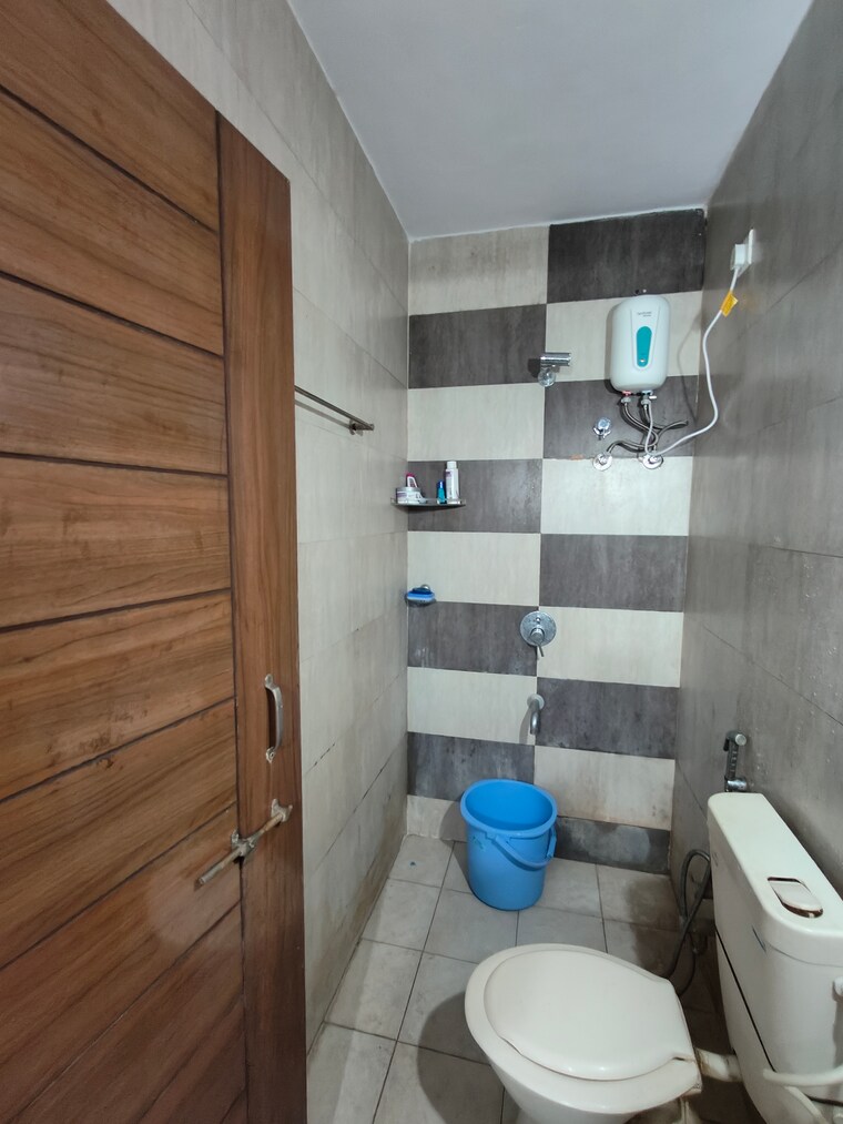 Bathroom, sukhwani-palm-breeze 2 Bedroom 820 Sq.Ft. Apartment In Pimple Saudagar Pune 9639203