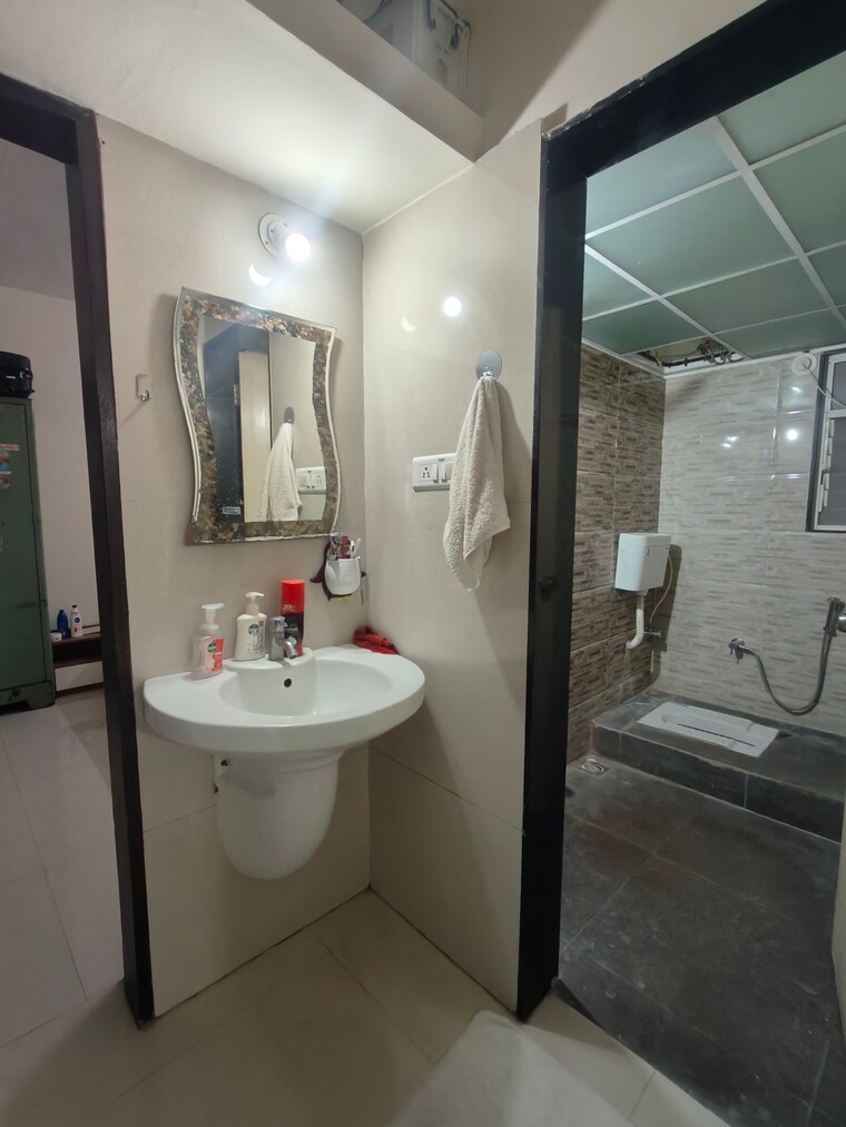 Bathroom, sukhwani-palm-breeze 2 Bedroom 820 Sq.Ft. Apartment In Pimple Saudagar Pune 9639203