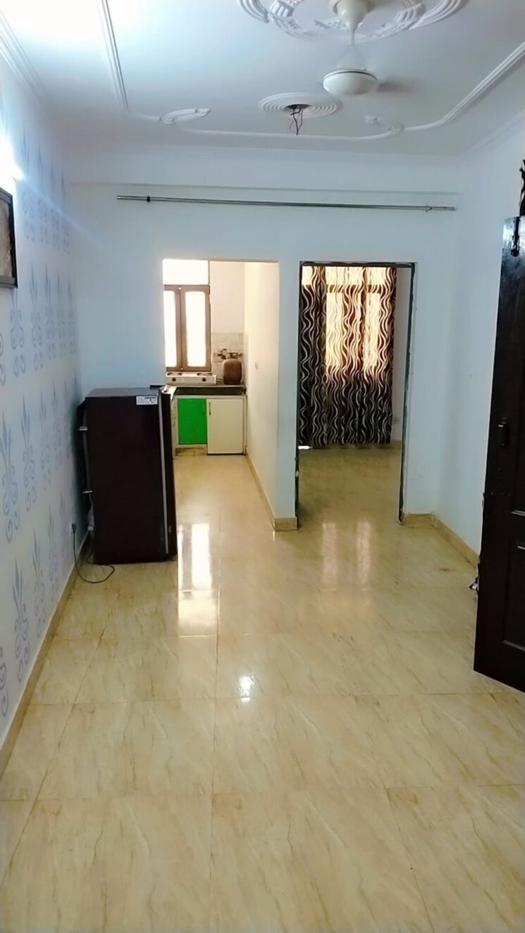 Room, neb sarai 1 Bedroom 450 Sq.Ft. Builder Floor In Neb Sarai Delhi 9639205