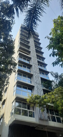 3 BHK + Servant Room Apartment For Sale in Brand Newbuilding