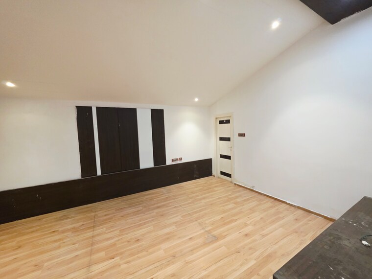 Room, jubilee hills 5 Bedroom 10000 Sq.Ft. Independent House In Jubilee Hills Hyderabad 9639209