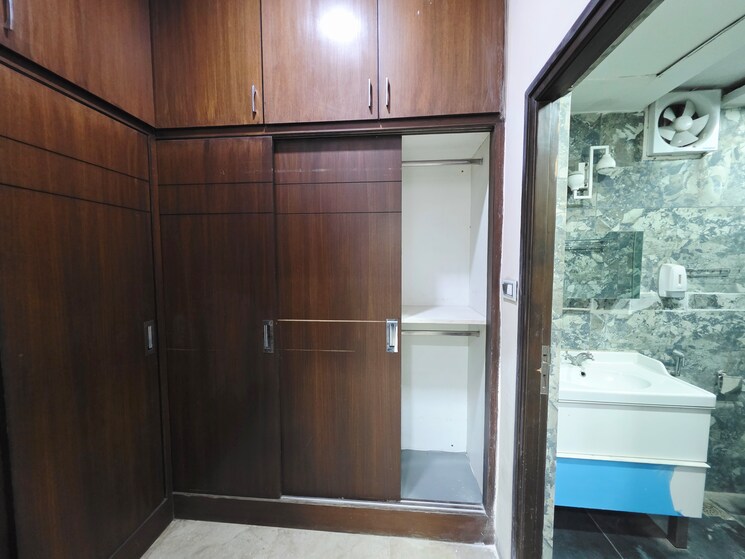 undefined, jubilee hills 5 Bedroom 10000 Sq.Ft. Independent House In Jubilee Hills Hyderabad 9639209