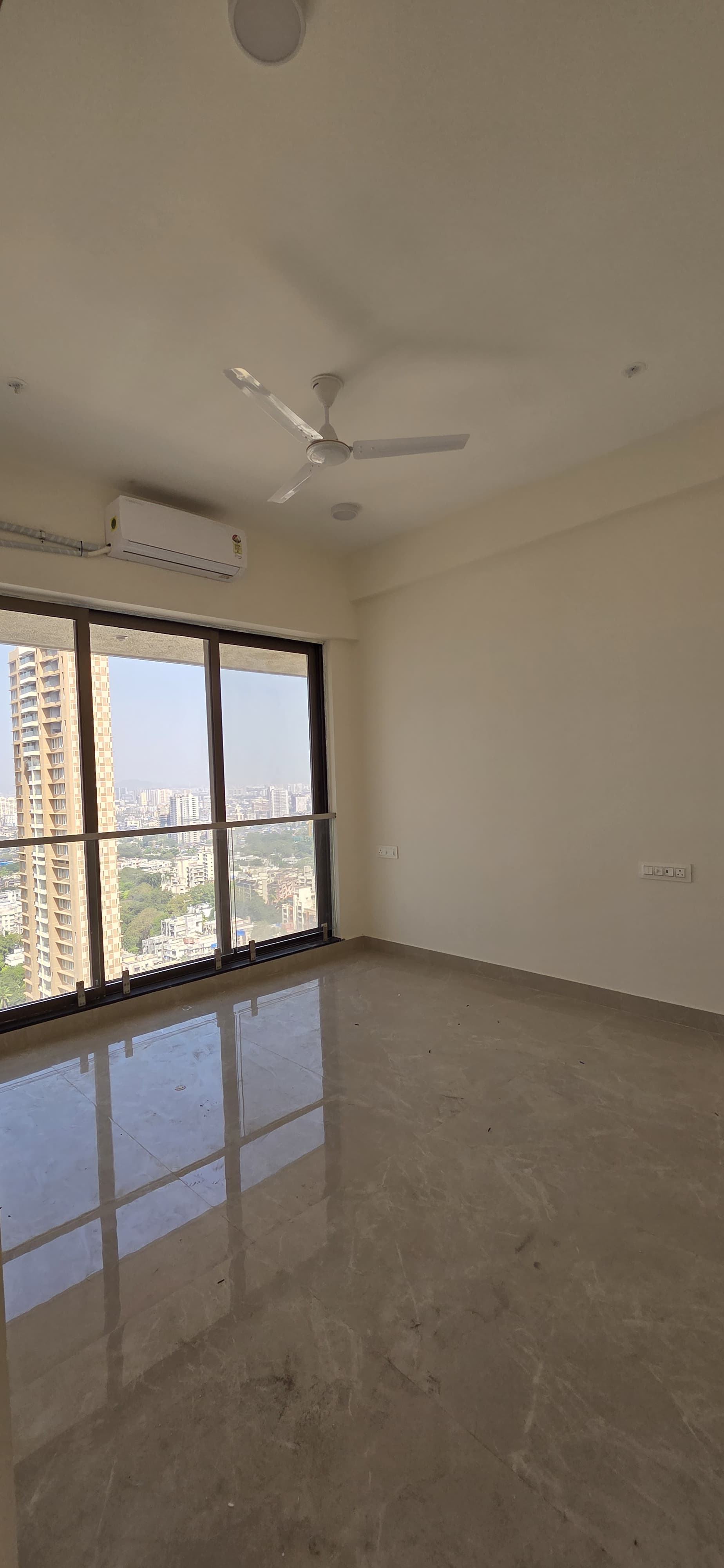 2 BHK 850 Sq.Ft. Apartment in Lodha Venezia