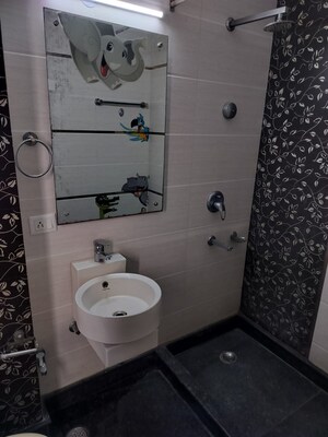 Bathroom in 5 BHK Independent House at Jor Bagh – for Rent