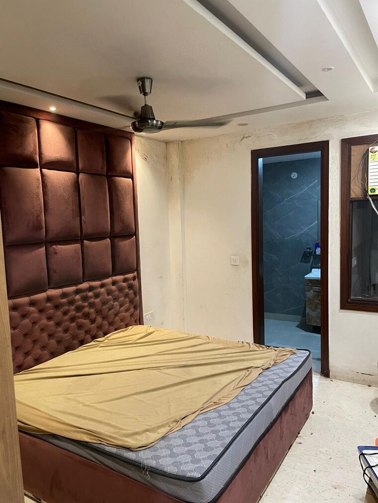 Bedroom, triveni-apartments-cghs 3 Bedroom 1500 Sq.Ft. Apartment In Paschim Vihar Delhi 9639262