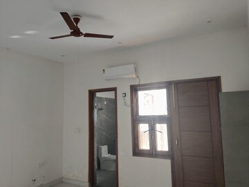 Room in 2 BHK Independent House at Sector 92 – for Rent