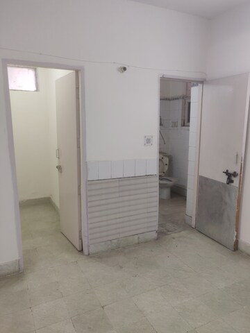 Furnished Amenities in 3 BHK Apartment at Kalibari Apartments, Sector 21d – for Sale