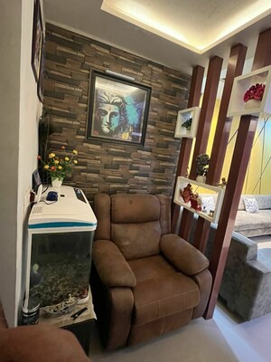 Furnished Amenities in 2 BHK Apartment at Vaishnodevi Circle – for Rent