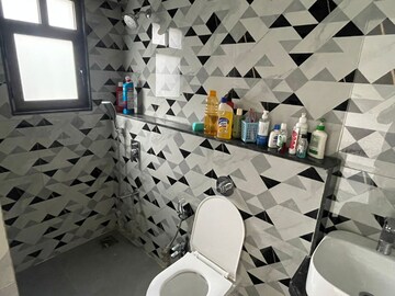 Team Area in 2 BHK Apartment at Roha Vatika, Kurla East – for Rent